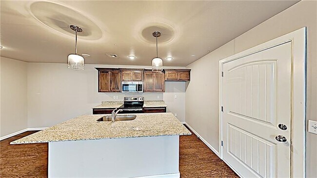 Building Photo - 4318 Stonehaven Dr