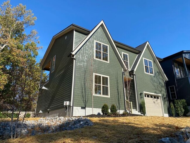Building Photo - Beautiful High-End New House in West Nashv...