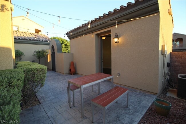 Building Photo - 2812 Sisteron Ct