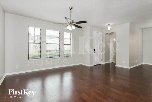 Foto del edificio - 292 Spruce Pine Rd