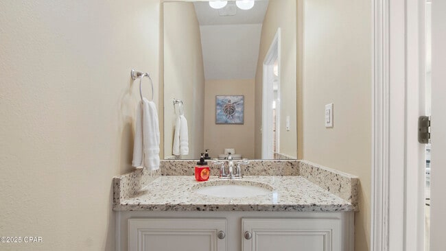 Building Photo - 7467 Shadow Lake Dr