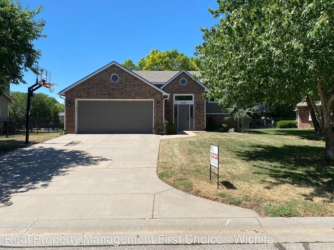 Building Photo - 4 br, 3 bath House - 2326 N Parkridge Ct