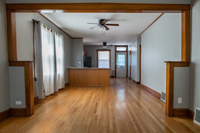Foto del edificio - 4520 N Laporte Ave
