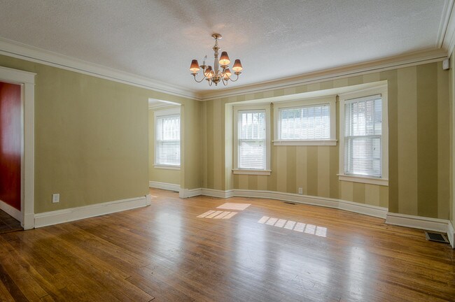 Foto del edificio - Can't Beat the Location