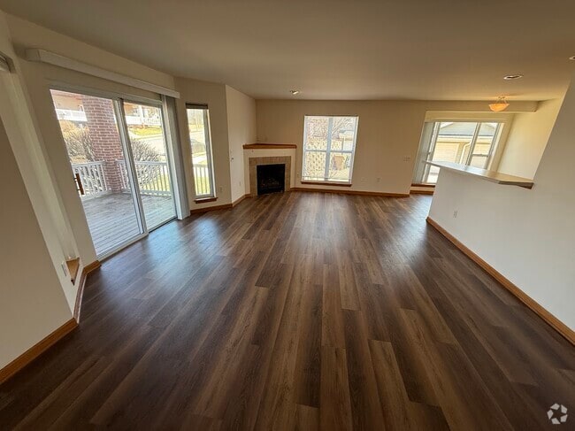 Building Photo - 8217 Mansion Hill Ave