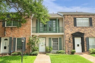 Building Photo - 6342 Chevy Chase Dr