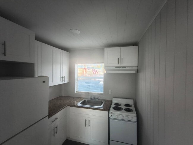 Building Photo - 9 15 Pne Rdg Dr