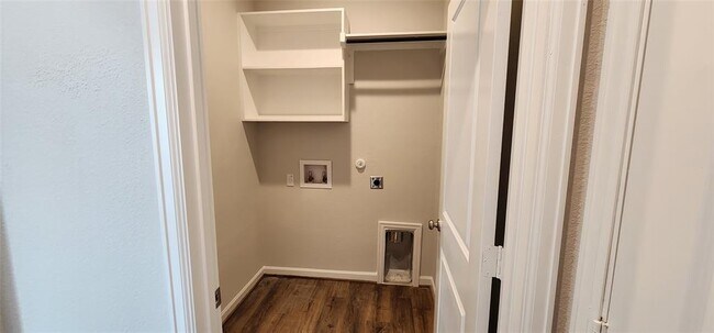 Building Photo - 336 Banyon Dr