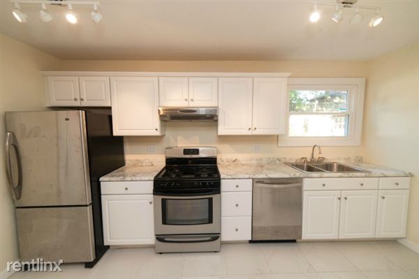 Building Photo - 7220 Hazel Ave