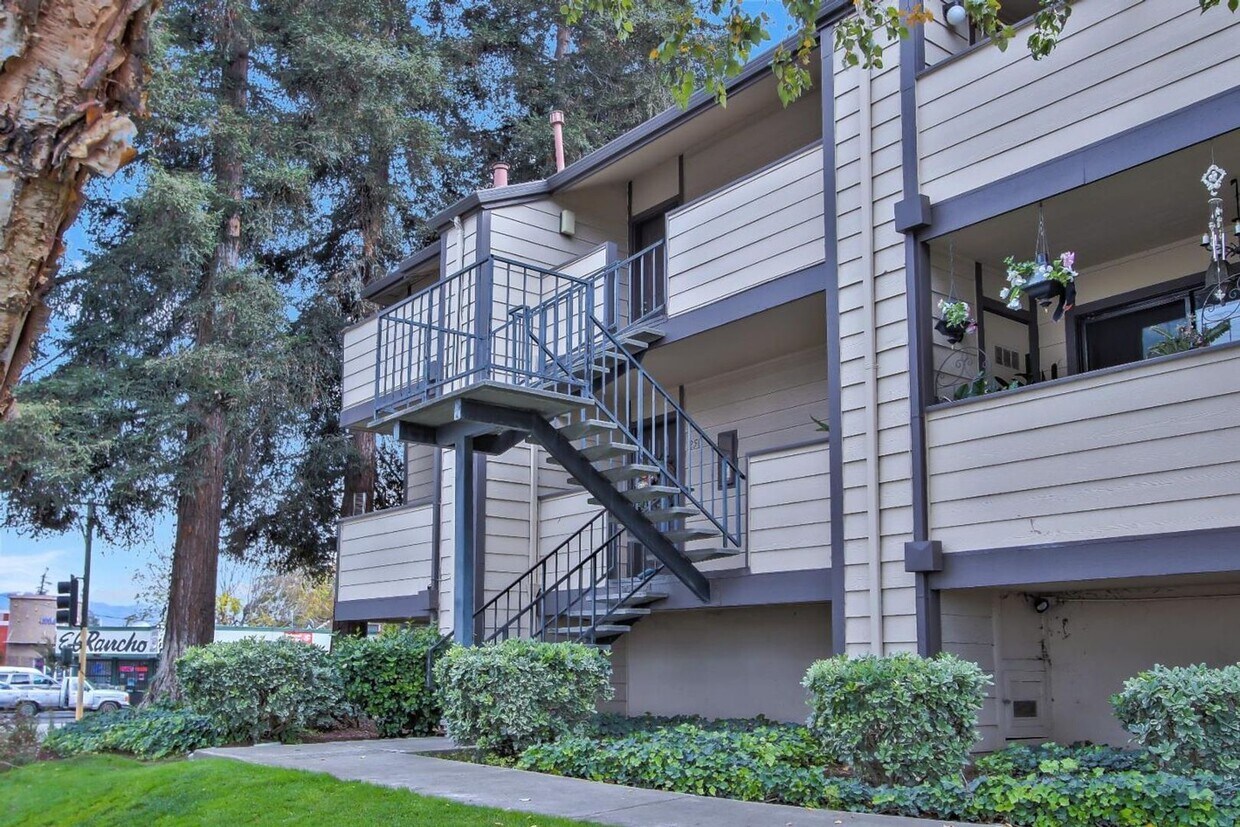 Foto principal - Great central SJ location near Highways 87...