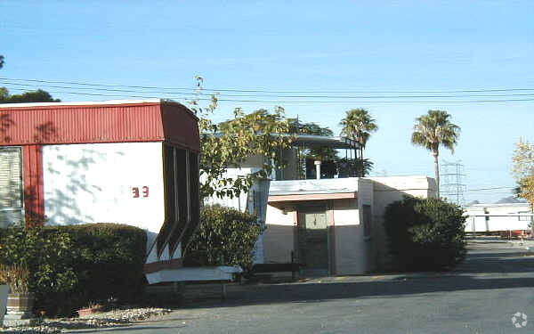 Foto del edificio - Los Ranchitos Mobile Home Park