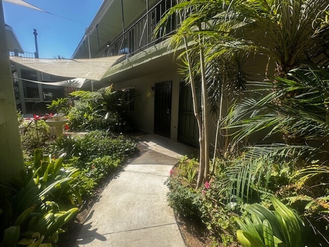 Interior Photo - Redwood Terrace Apartments