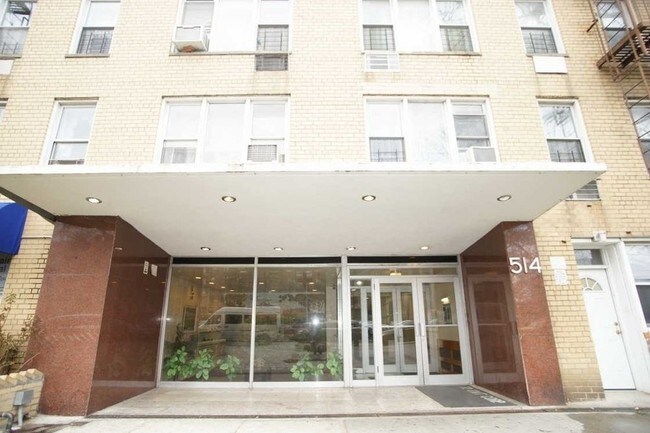 Building Photo - 514 Ocean Pkwy
