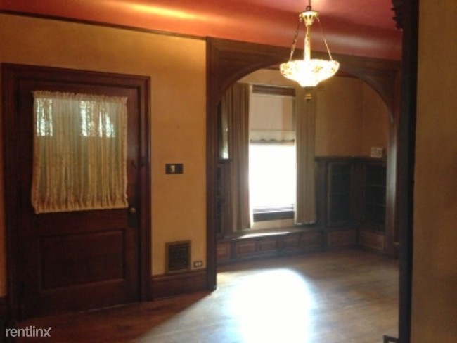 Building Photo - 3 br, 2 bath Apartment - 7209 Penn Ave