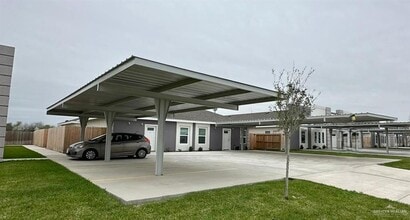 Building Photo - 3013 W Driftwood St