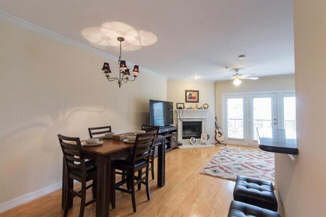 Foto del edificio - 3400 Welborn St