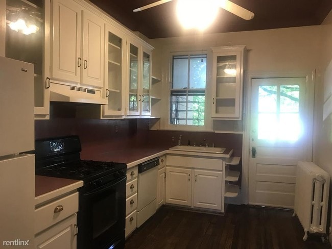 Building Photo - 6 br, 2 bath House - 3206 17th St NW