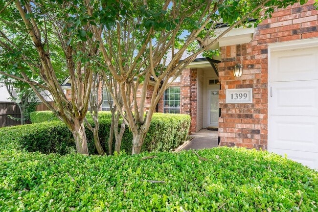 Building Photo - 1399 Flamingo Cir