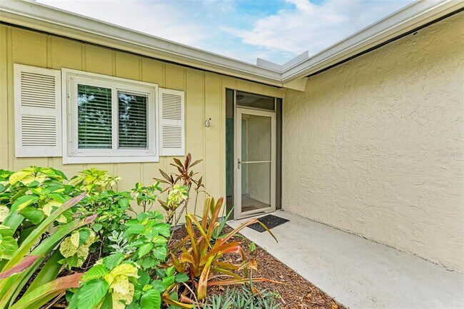Building Photo - 3707 Kingswood Dr