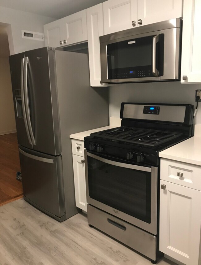 Foto del edificio - 225 Desdemona St