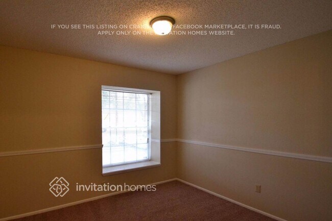 Foto del edificio - 6608 Whirlaway Cir