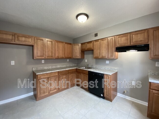 Building Photo - 3819 Jasmine Dr