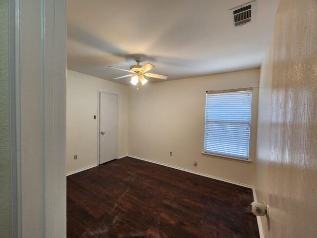 Foto del edificio - 8452 Trinity Vista Trail