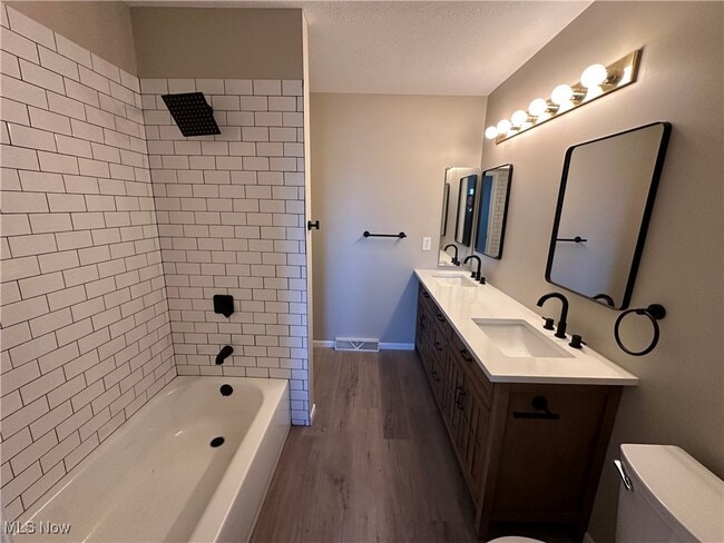 Foto del edificio - 6935 Tippecanoe Rd