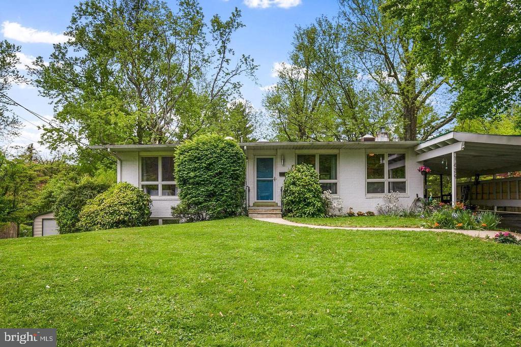 Primary Photo - 1639 Wrightson Dr
