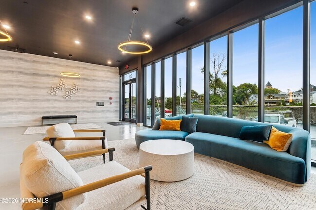 Foto del edificio - 521 Lakeview Ave