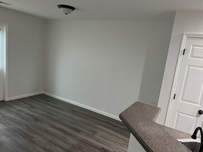 Foto del edificio - 56 Ashleigh Ln