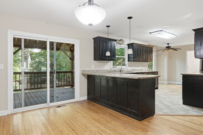 Building Photo - 2753 Allyn Dr NW