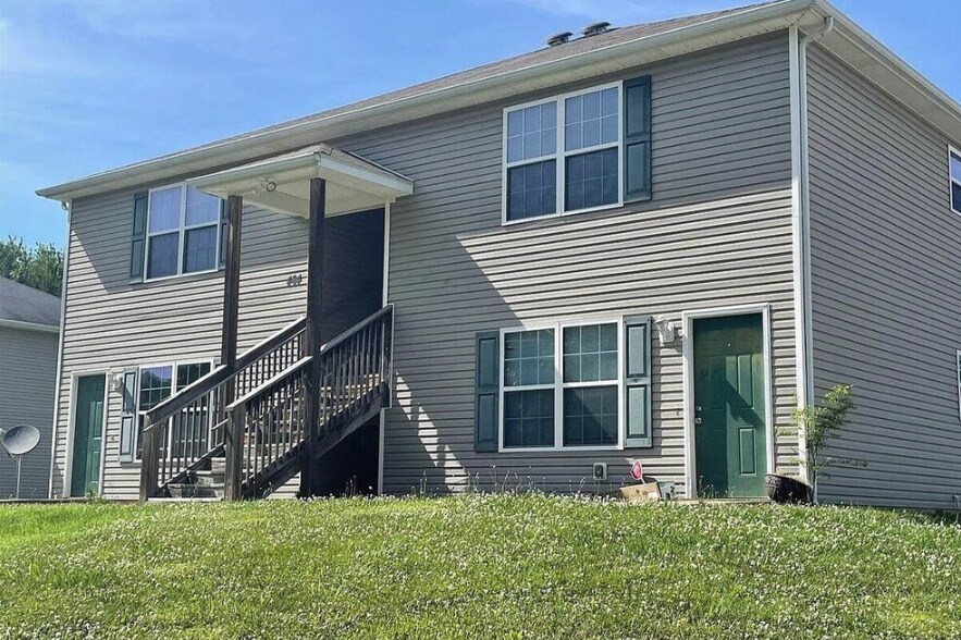 Foto principal - 466 Springfield Rd