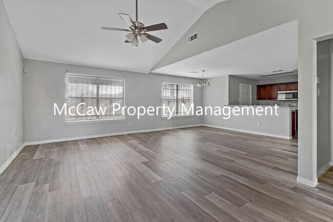 Foto del edificio - 6308 Benavides Dr