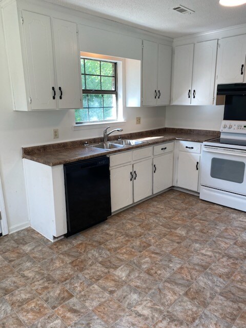 Foto del edificio - 7765 Co Rd 54