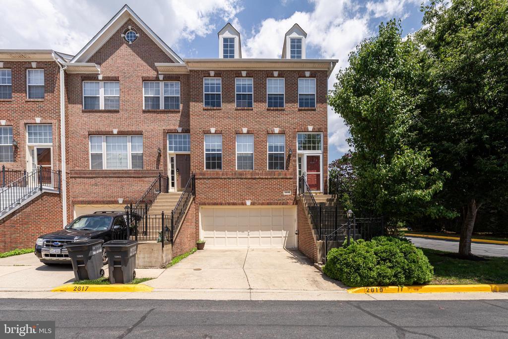 Foto principal - 2619 Logan Wood Dr