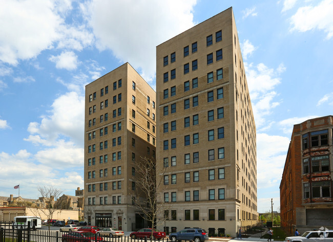 Foto del edificio - Wellington Square Senior Apartments