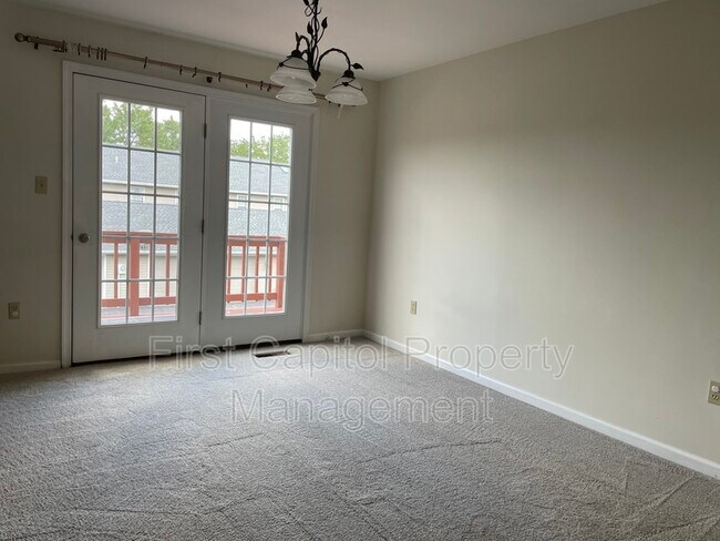 Foto del edificio - 2848 Butternut Ln