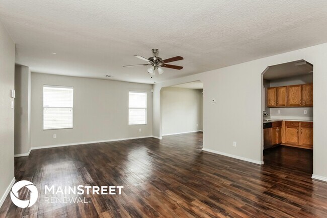 Building Photo - 9311 Pacific Maple