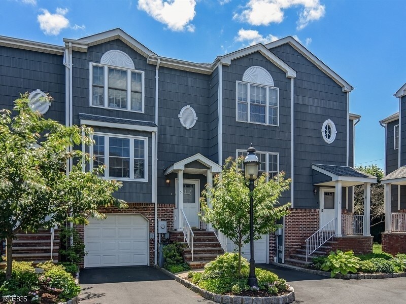 Foto principal - 100 Glenridge Ave