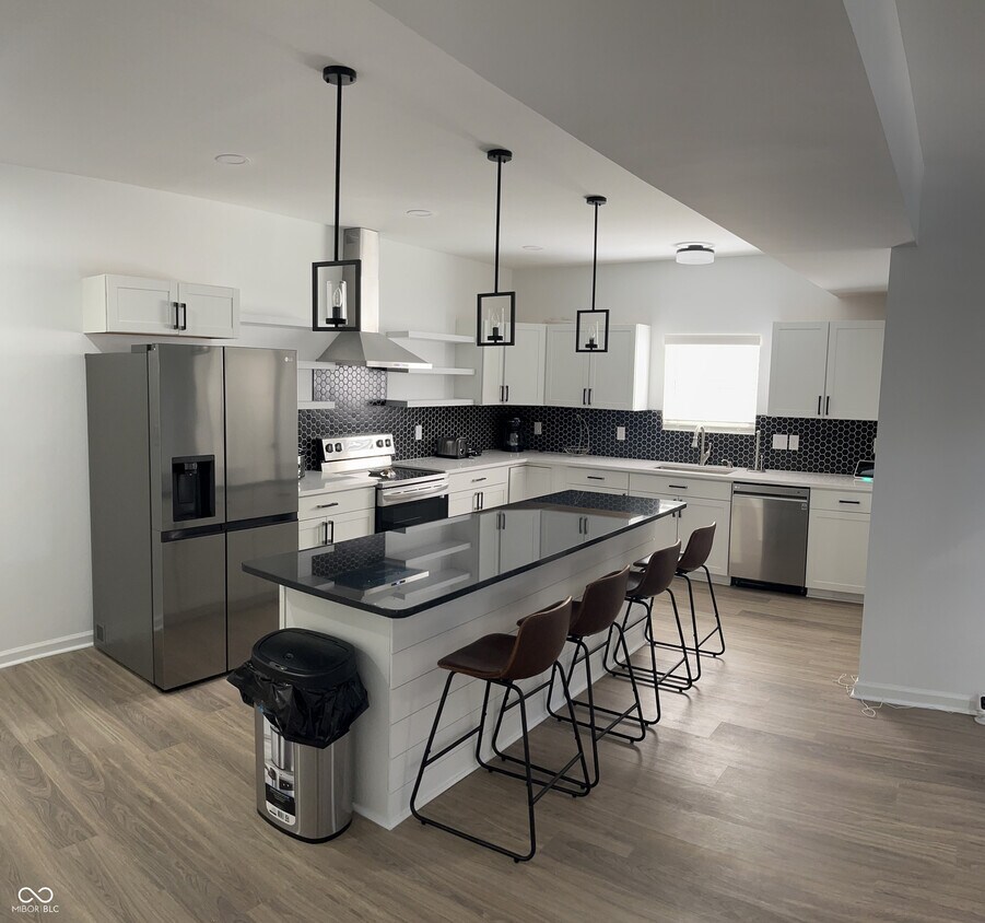 Foto del edificio - 1903 E Maryland St