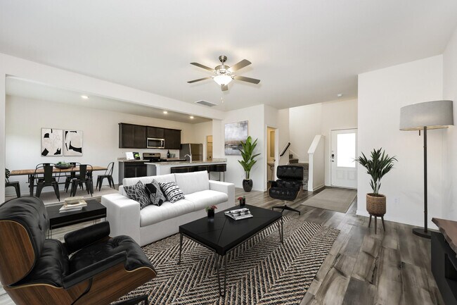Building Photo - 9617 Sierra Grande Dr
