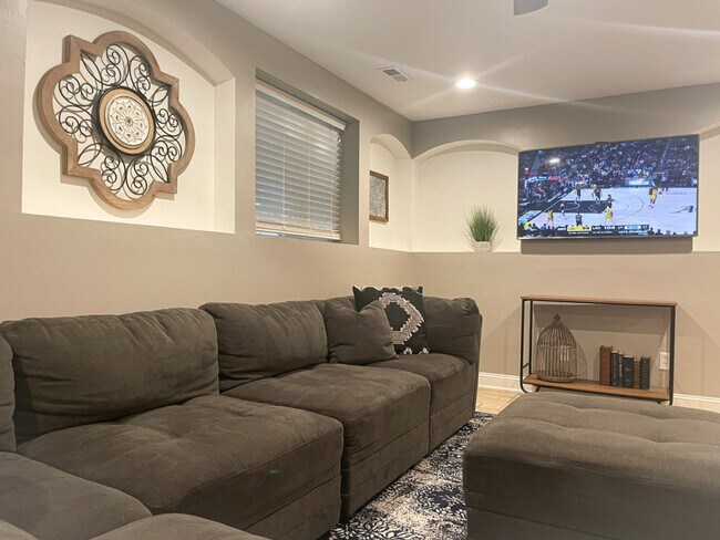 Foto del edificio - 11501-11505 5 Cedars Rd