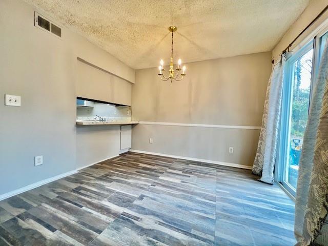 Foto del edificio - 6495 Bannor Ln