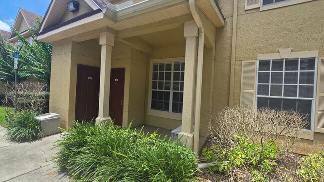 Foto del edificio - 819 Grand Regency Pointe