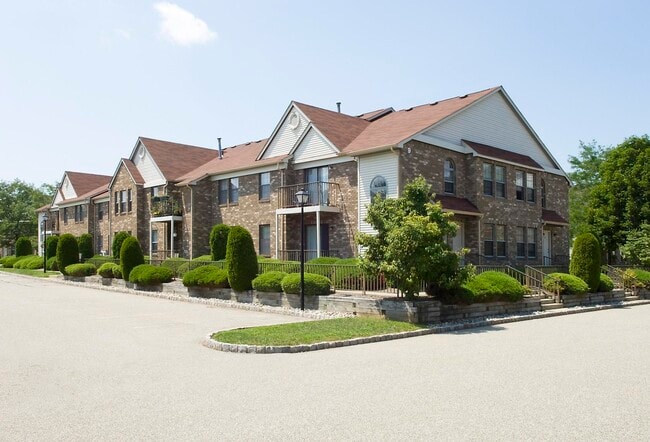 Foto del edificio - Peachtree Village