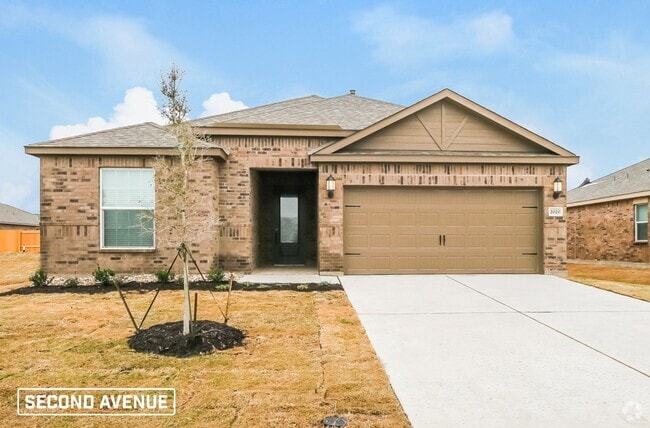 Building Photo - 2020 Atwood Dr