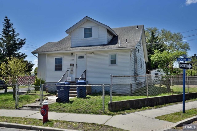 Primary Photo - 309 Jackson Ave