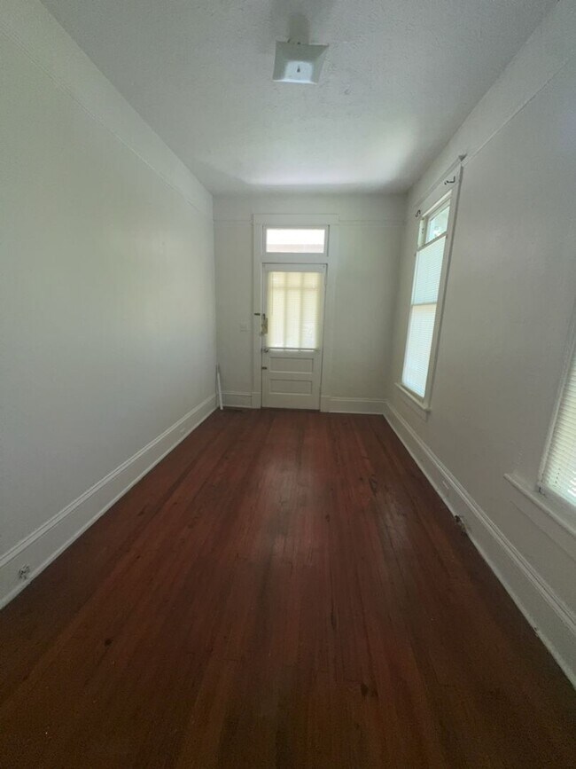 Foto del edificio - r1919