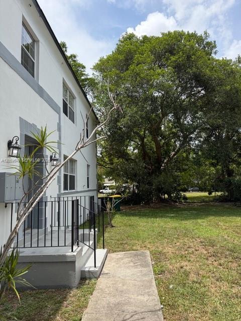 Foto del edificio - 15 Sidonia Ave